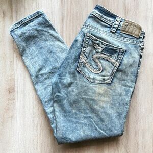SILVER JEANS💫Light Bluewash Boyfriend Skinny Distressed Denim